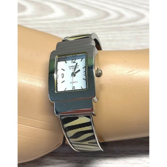 Embassy by Gruen Watch Bracelet Tiger Print Silver Tone Quartz Rhinestones - Picture 7 of 7